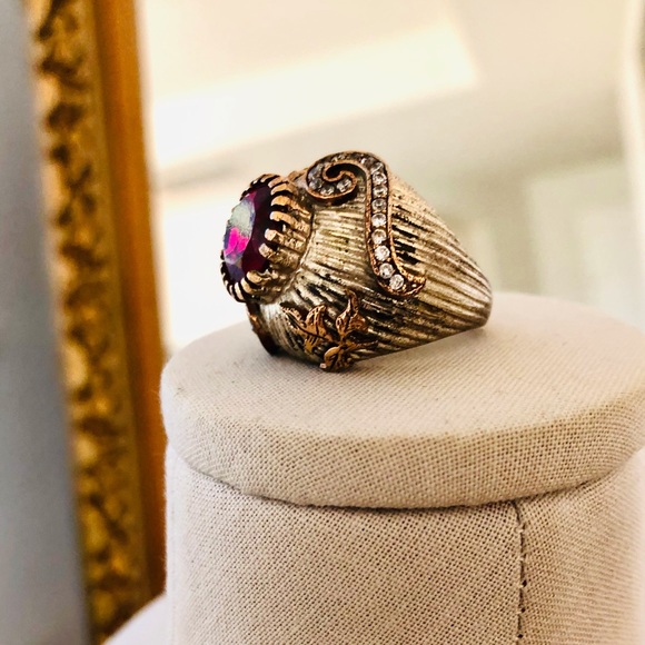 Rare Vintage Ornate Rhinestone Ring - Picture 5 of 16